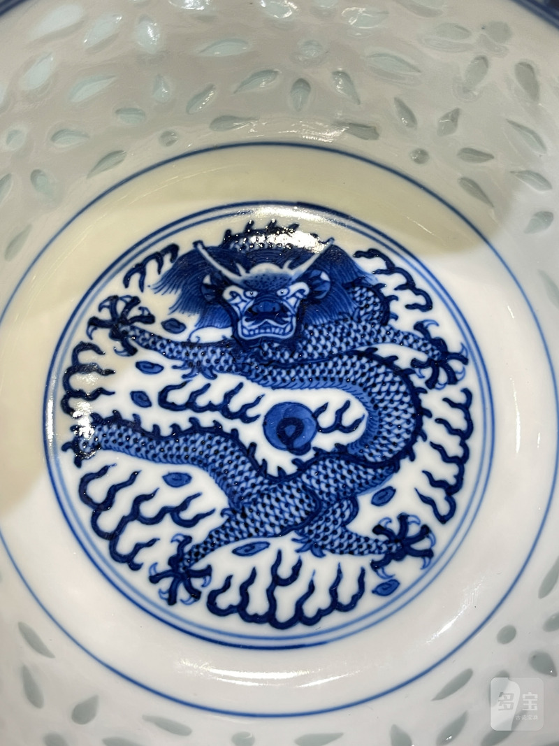 清光绪 青花云龙纹玲珑碗 - 图9